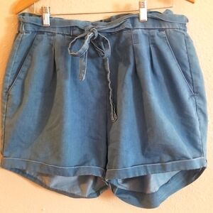 Almost Famous womens blue denim short size 1X